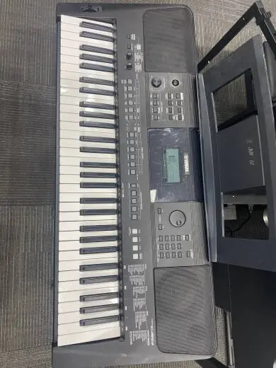 Yamaha - PSRE463 2